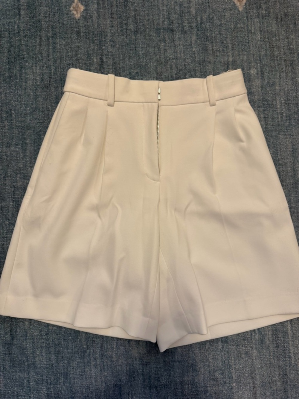 Aritzia Babaton White High-Rise Bermuda Shorts